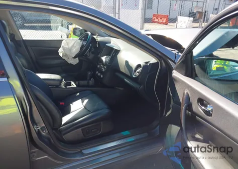 2014 Nissan Maxima 3.5 Sv z USA, uszkodzony, nr VIN 1N4AA5AP2EC909623